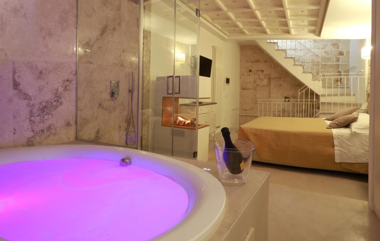 Palazzo Stapane Home Suite 9 - Luxury Living Монополи Экстерьер фото
