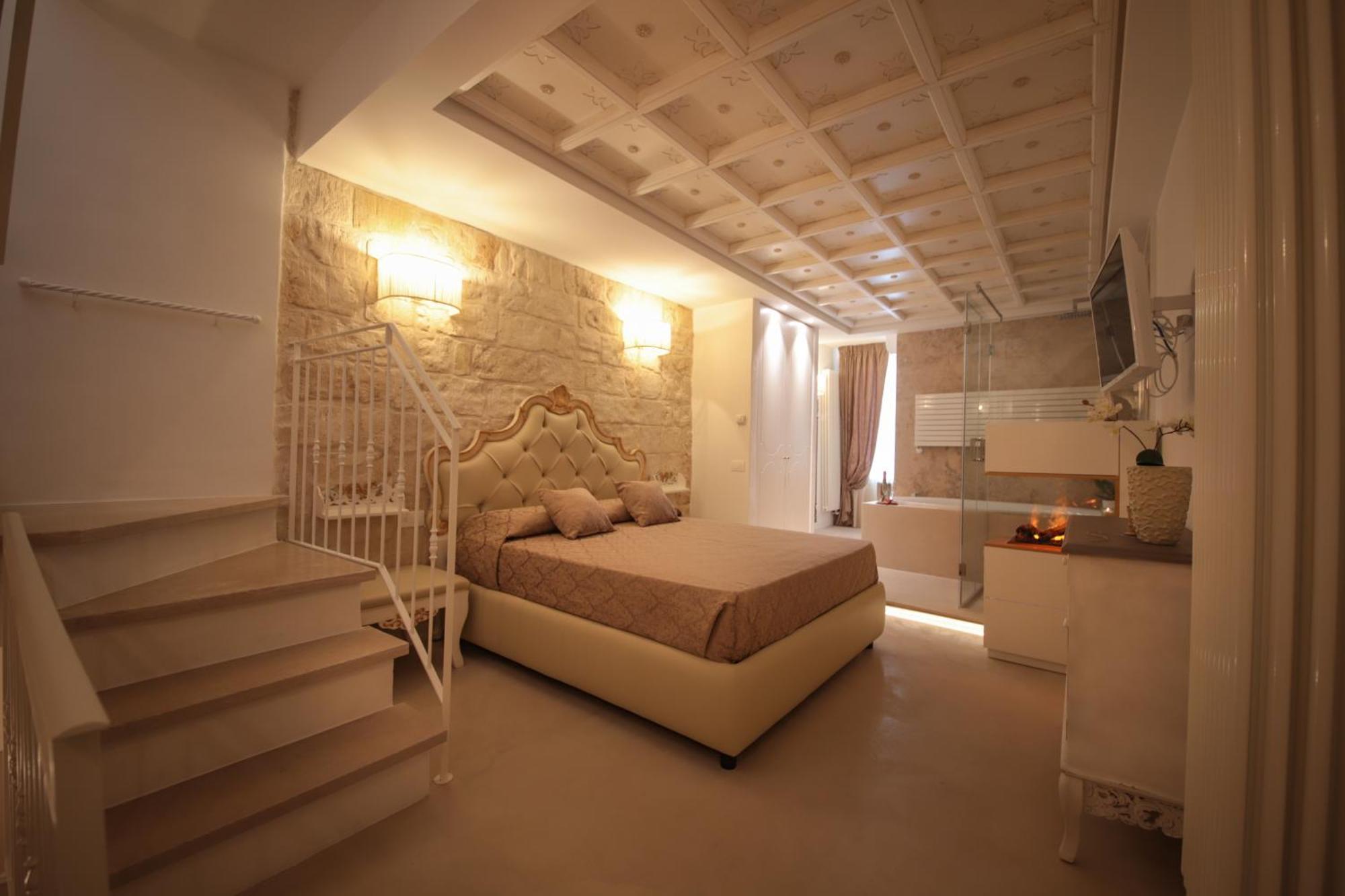 Palazzo Stapane Home Suite 9 - Luxury Living Монополи Экстерьер фото
